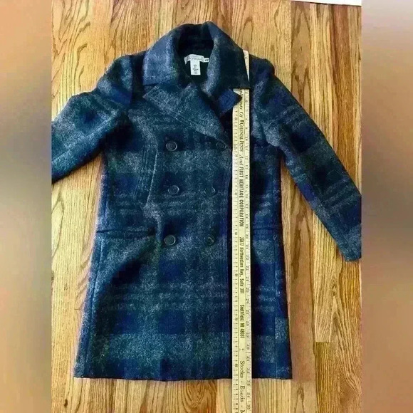 H&M (LOGG) Level of Grades Goods - Double Breasted Plaid Mid Length Coat. Size 4 - Picture 7 of 13